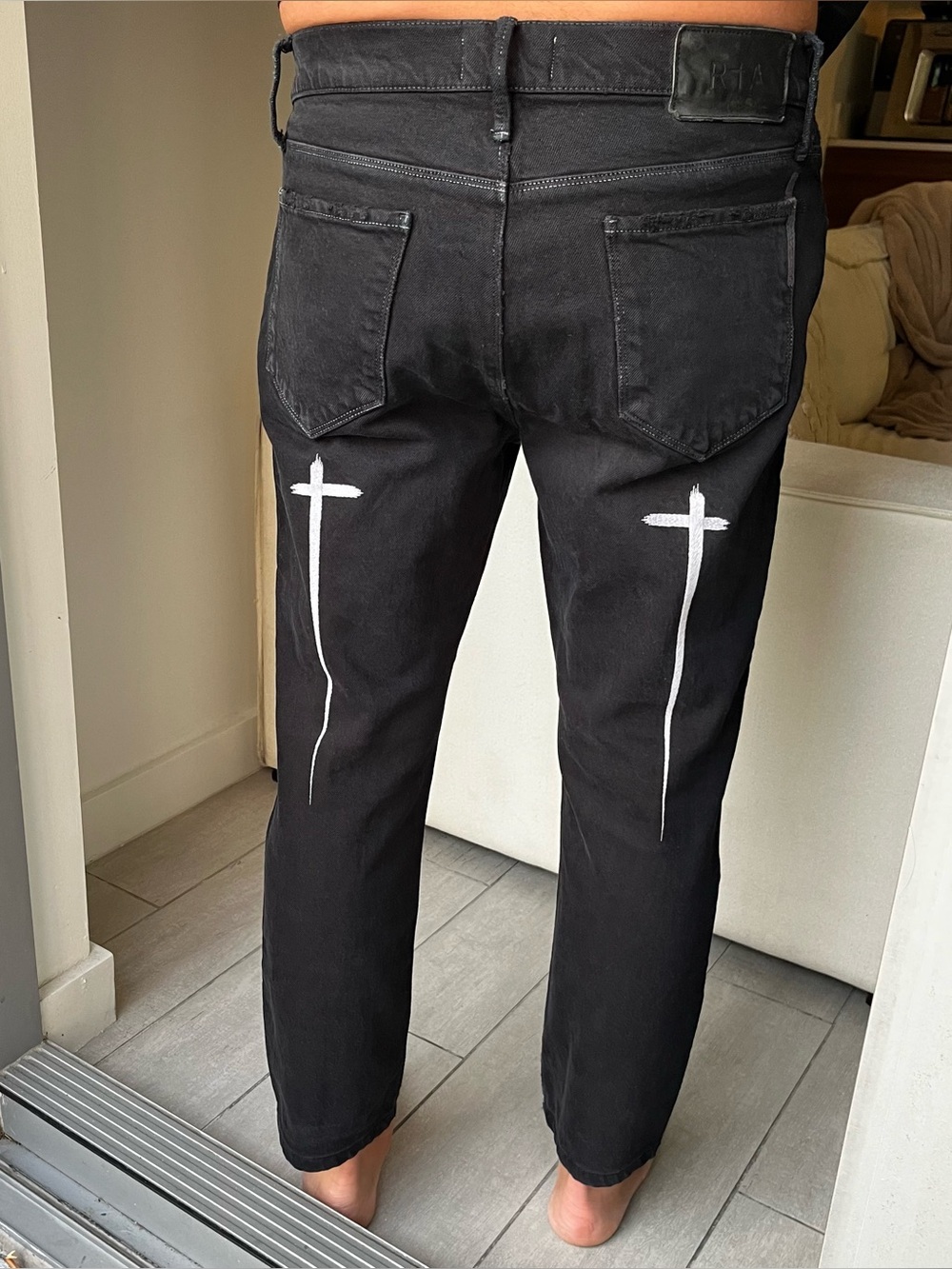 RTA Jeans Mens 32x25 Black Skinny Slim Sinners Cross Logo Denim Pants